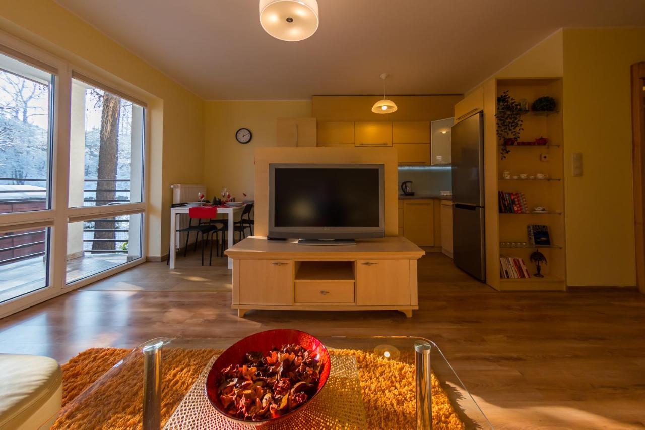 Komfortowy Apartament W Centrum Ustronia Экстерьер фото