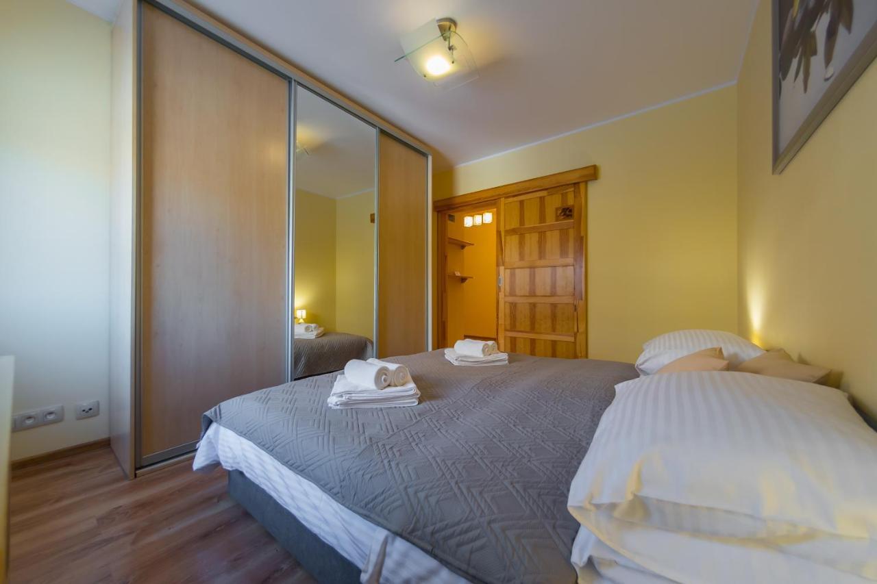 Komfortowy Apartament W Centrum Ustronia Экстерьер фото