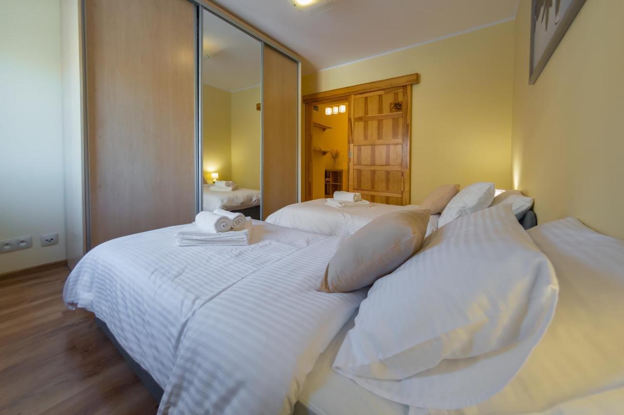 Komfortowy Apartament W Centrum Ustronia Экстерьер фото